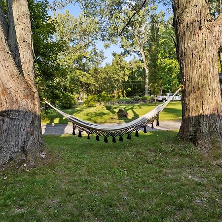 Cozy Home W/ King Bed & Lake Access 卡南代瓜 外观 照片